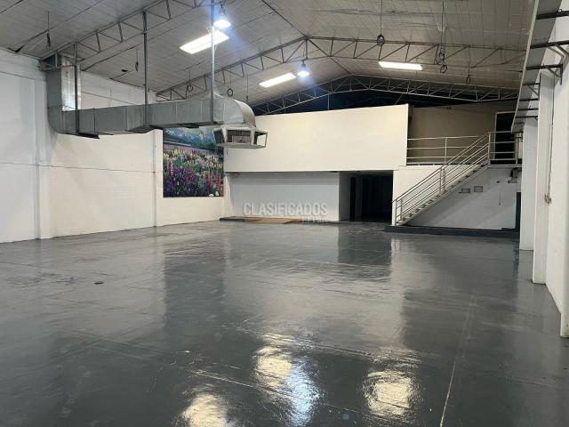 Locales y Bodegas, Alquiler en Acopi