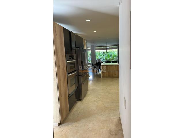 Casas, Venta en Ciudad Jardín