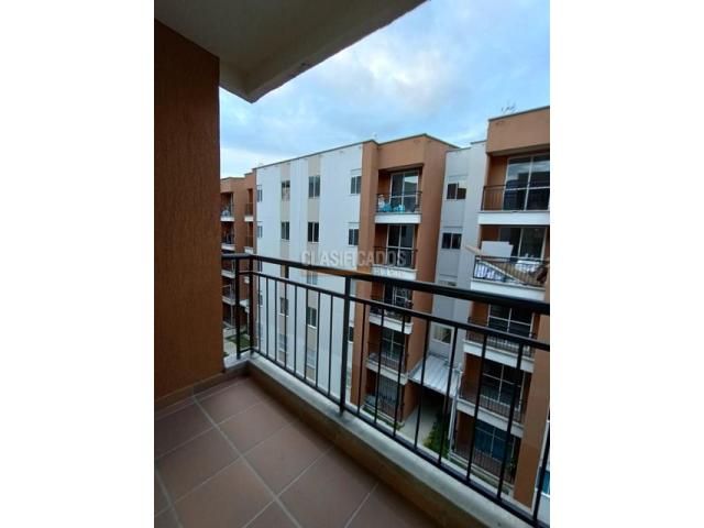 Apartamentos, Alquiler en Poblado Campestre