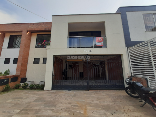 Casas, Venta en San Joaquín