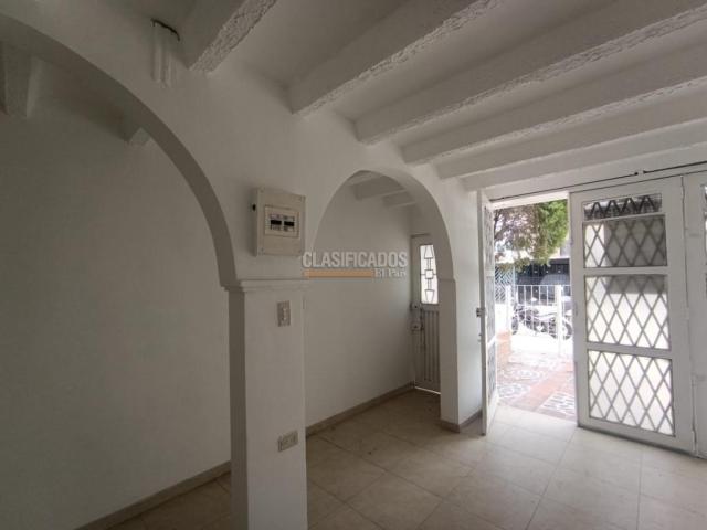 Casas, Alquiler en Urbanización La Merced