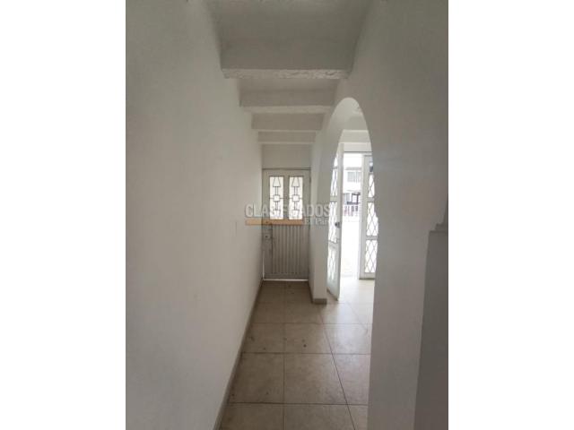 Casas, Alquiler en Urbanización La Merced