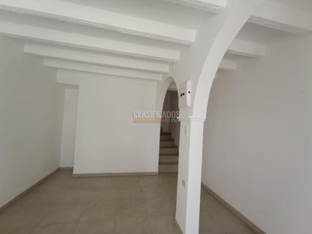 Casas, Alquiler en Urbanización La Merced