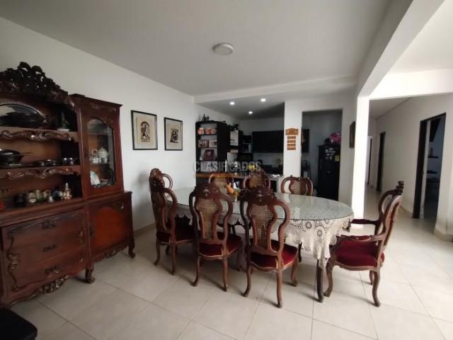 Casas, Venta en Eucarístico