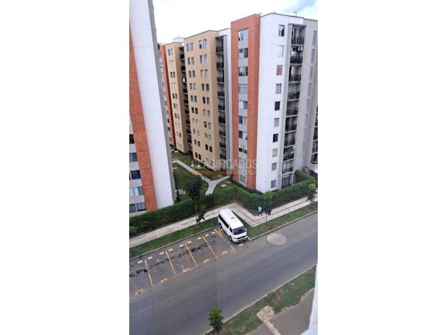 Apartamentos, Alquiler en Ciudad Melendez