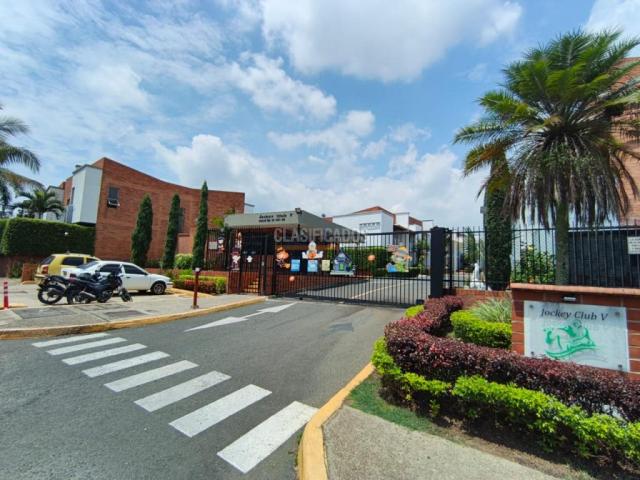 Casas, Venta en Ciudad Jardín