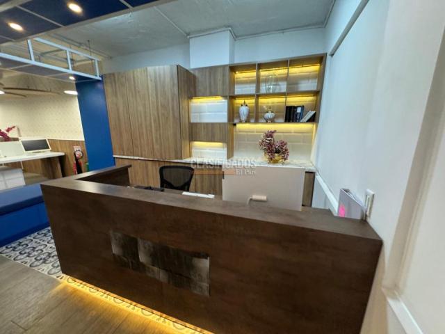 Oficinas y Consultorios, Alquiler en Acopi