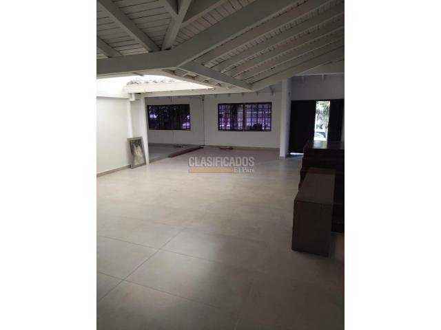 Oficinas y Consultorios, Alquiler en La Flora