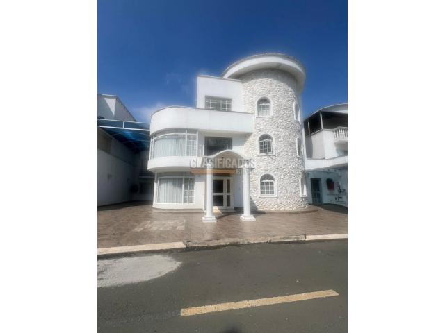 Casas, Venta en Prados del Limonar