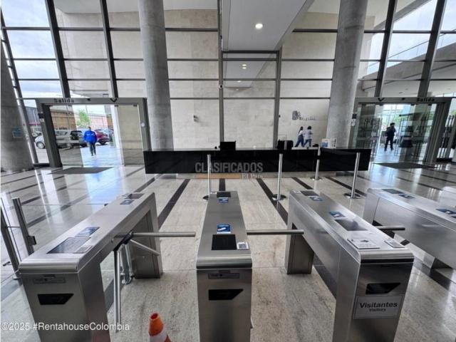 Oficinas y Consultorios, Alquiler en Bogotá