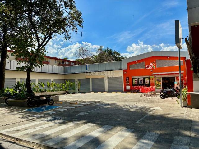 Locales y Bodegas, Venta en El Refugio