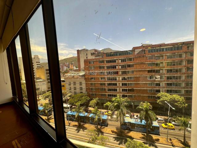 Oficinas y Consultorios, Alquiler en El Piloto