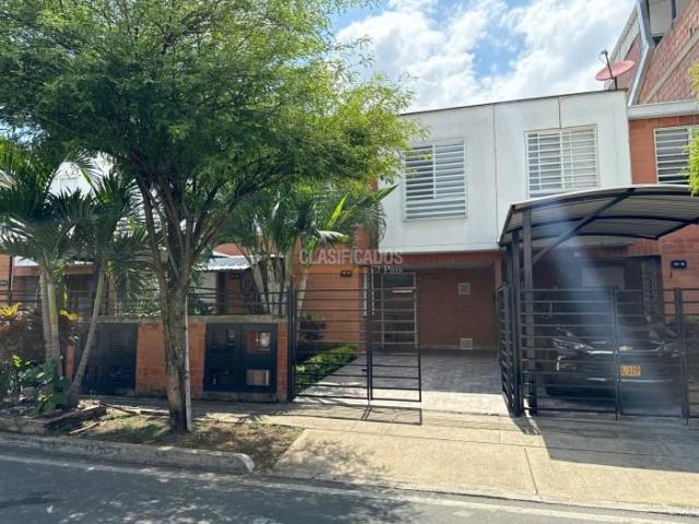 Casas, Alquiler en Ciudad Pacifica