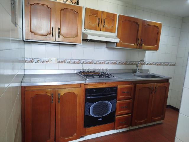 Apartamentos, Venta en Primero de Mayo