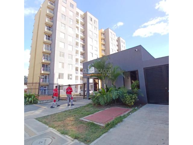 Apartamentos, Venta en Yumbo