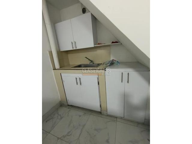 Oficinas y Consultorios, Alquiler en Centenario