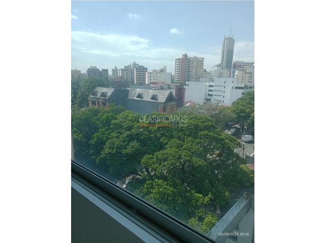 Oficinas y Consultorios, Venta en Santa Mónica de Chipichape