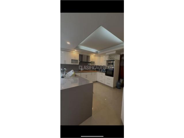 Casas, Venta en Ciudad Jardín