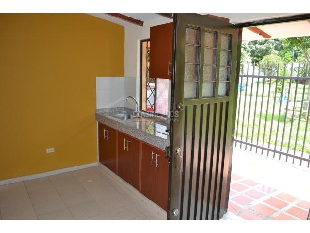 Apartaestudios, Alquiler en Vipasa