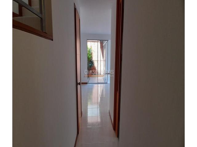 Casas, Venta en Valle del Lili