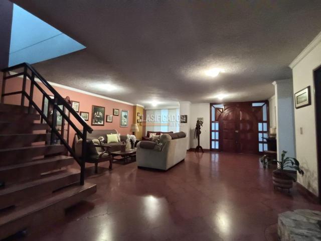 Casas, Venta en Ciudad Jardín