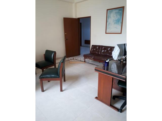 Oficinas y Consultorios, Venta en San Pedro