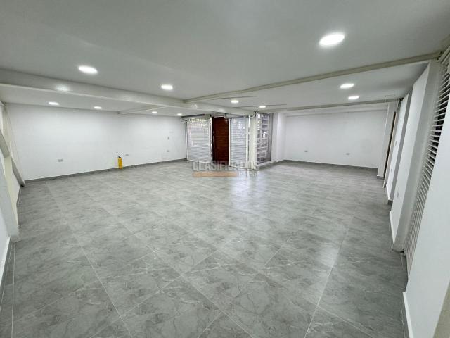 Oficinas y Consultorios, Alquiler en El Peñón