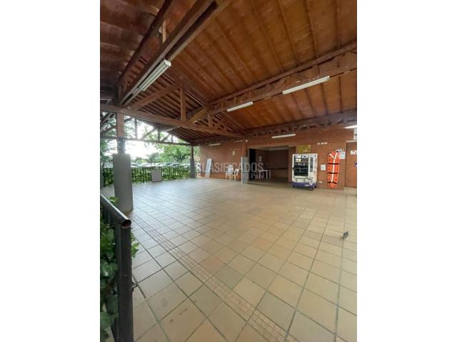 Apartamentos, Alquiler en Ciudad Melendez