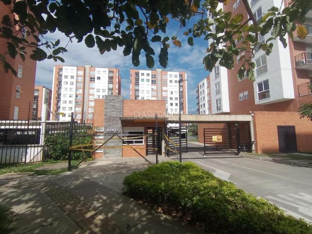 Apartamentos, Alquiler en Ciudad Melendez