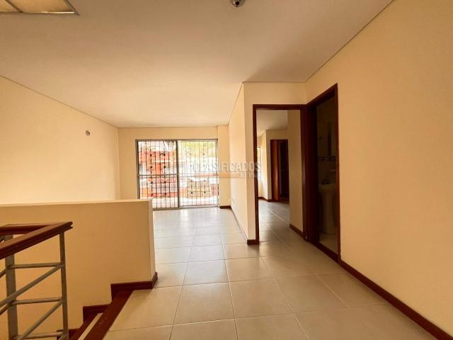 Casas, Venta en La Hacienda