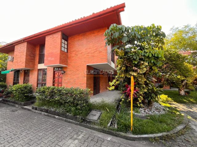 Casas, Alquiler en Pance