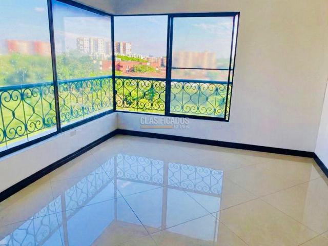 Apartamentos, Venta en Las Quintas de Don Simón