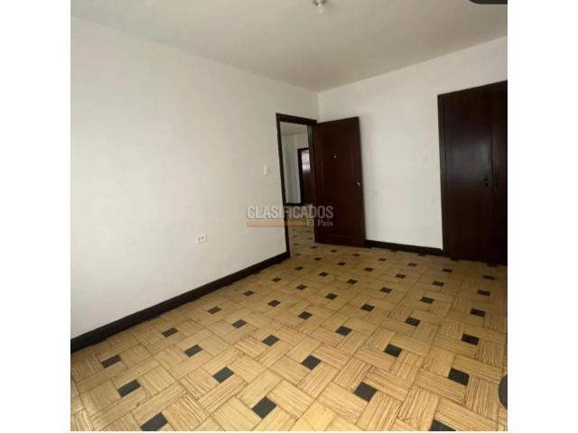 Edificios, Venta en Granada