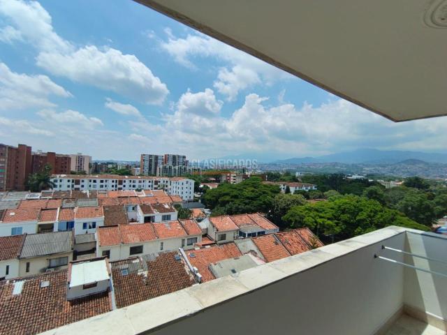 Apartamentos, Venta en Las Quintas de Don Simón