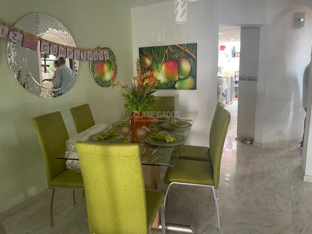 Casas, Venta en Ciudad Jardín