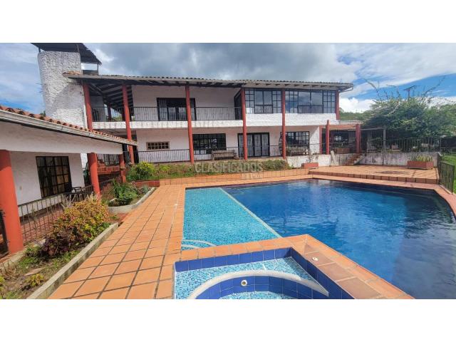 Fincas y Casas Campestres, Venta en Calima (Darién)