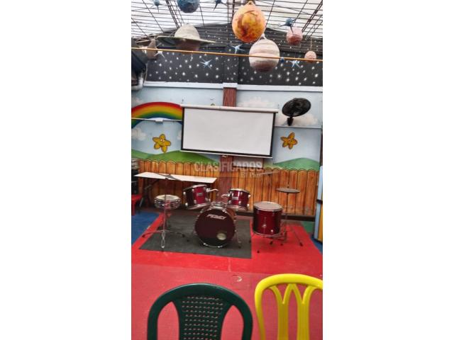 VENTA COLEGIO EDUCATIVO APOYO ESCOLAR Y PSICOLOGÍA - Negocios Establecidos