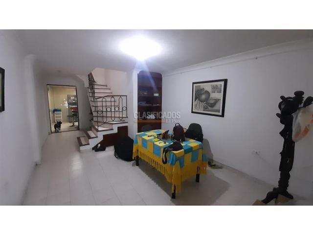 Casas, Venta en Prados del Norte