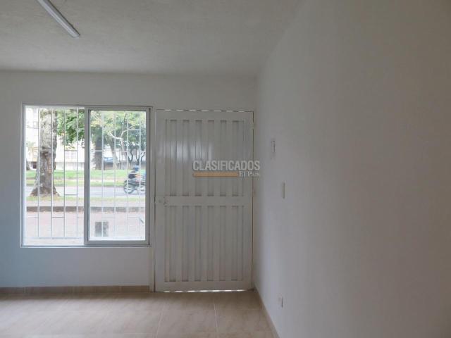 Locales y Bodegas, Venta en El Refugio