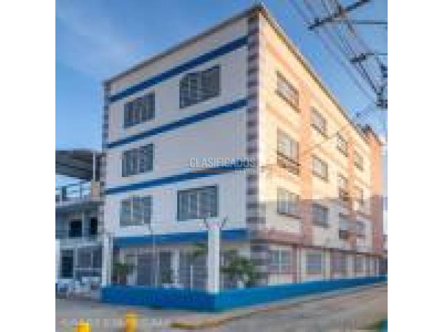 Edificios, Alquiler en Calima