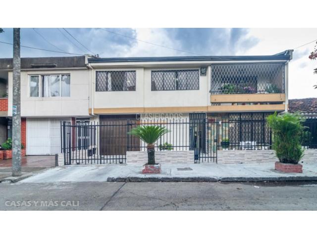 Casas, Venta en Prados del Norte