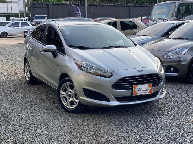 Ford Fiesta 2016 - $44.800.000