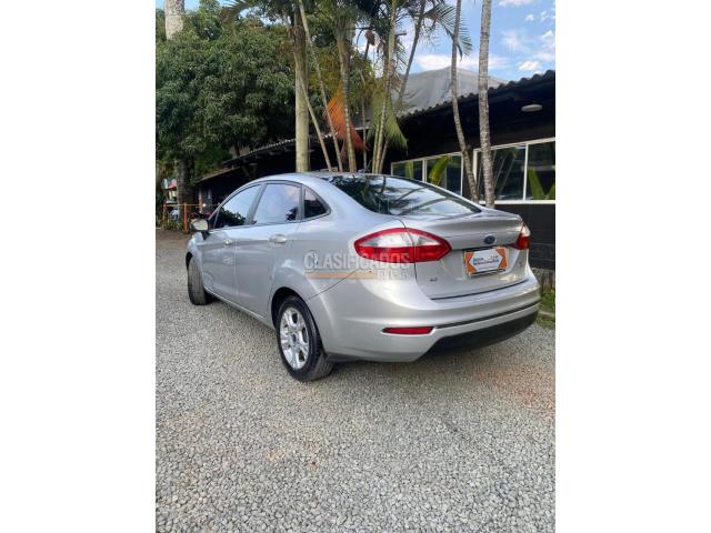 Ford Fiesta 2016 - $44.800.000