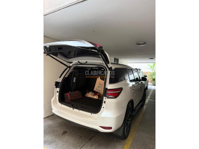 Toyota Fortuner 2022