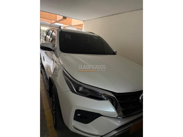Toyota Fortuner 2022