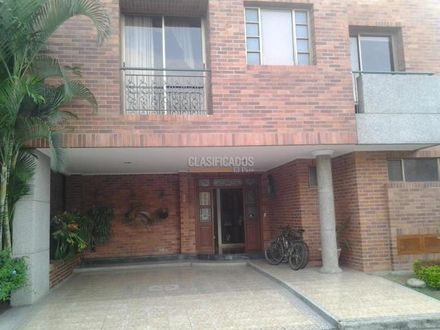 Casas, Venta en Ciudad Jardín