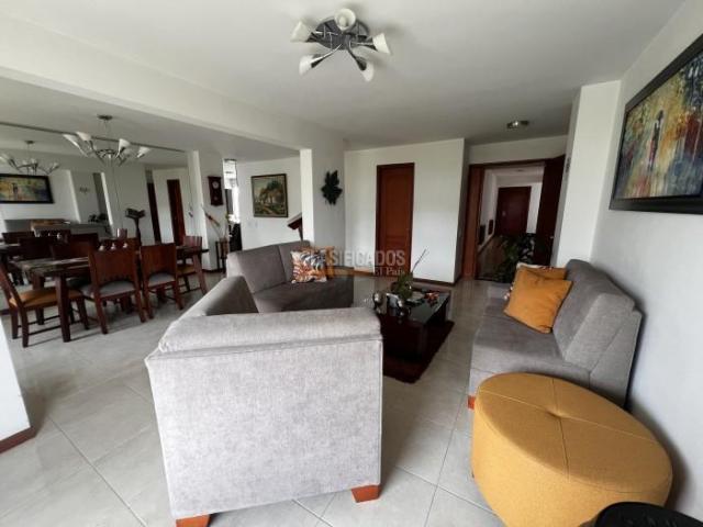 Apartamentos, Venta en La Flora