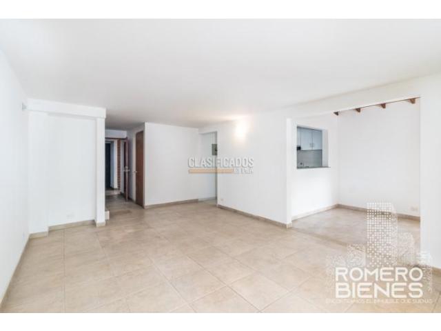 Casas, Venta en Ciudad Jardín