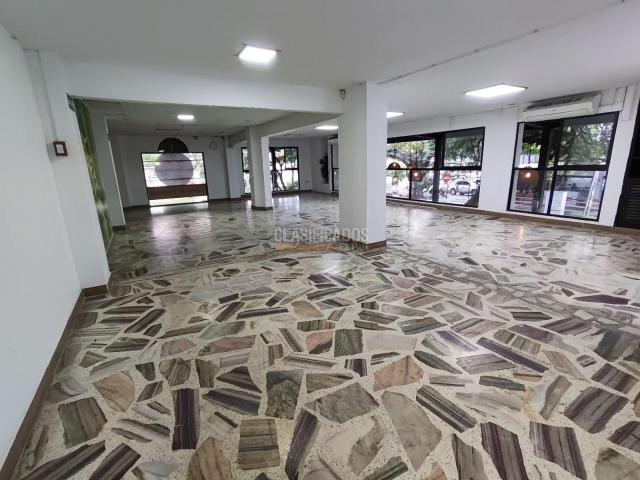 Locales y Bodegas, Alquiler en La Flora