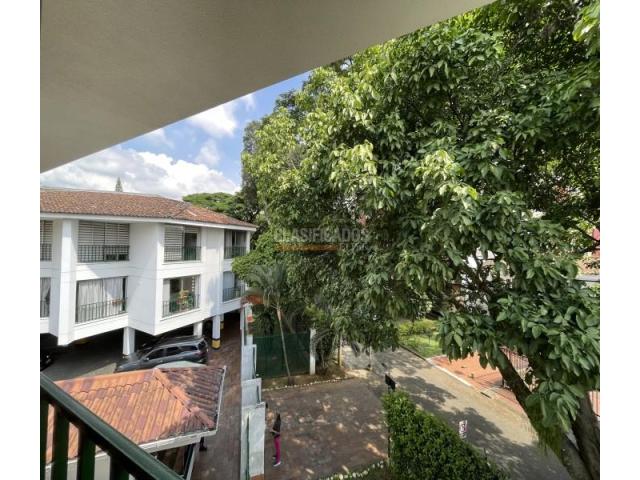 Apartamentos, Venta en Las Quintas de Don Simón